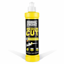 Garage Freaks Medium Cut - Středně silná leštící pasta (250ml)