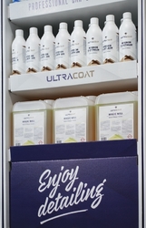 Ultracoat Rack - Prodejní stojan naplněný produkty Ultracoat