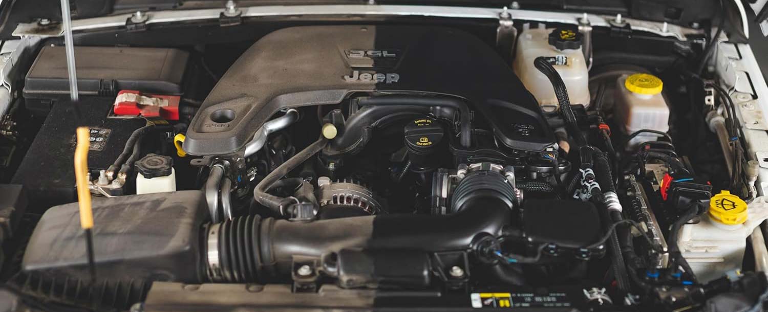 Jak vyčistit motorový prostor?